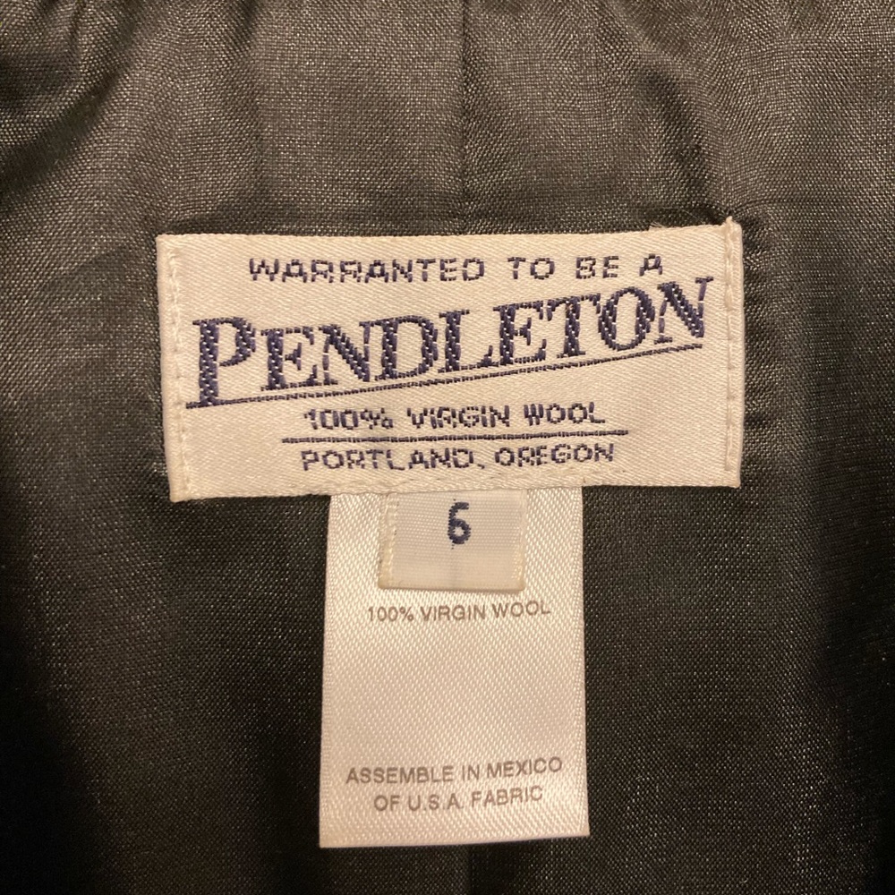Pendleton Blazer - image 3